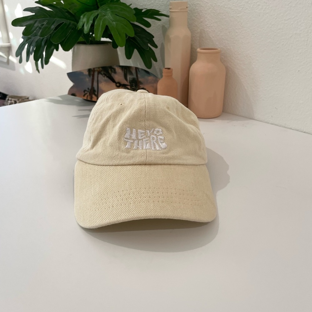 Pacsun hat YELLOW